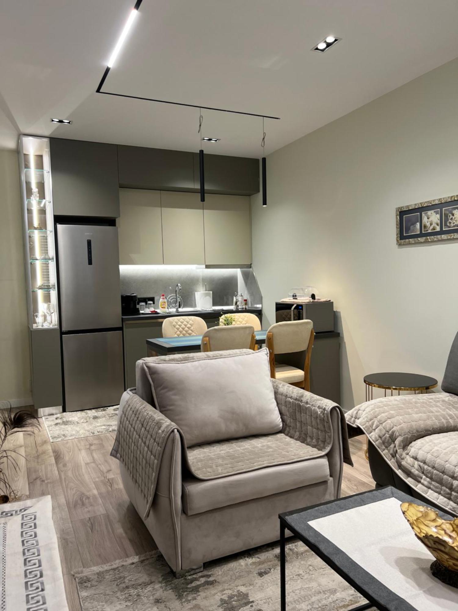Center View Luxury Apartment ติรานา ภายนอก รูปภาพ